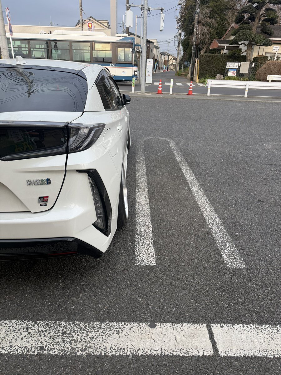 tom@Verrückt narren tweet media