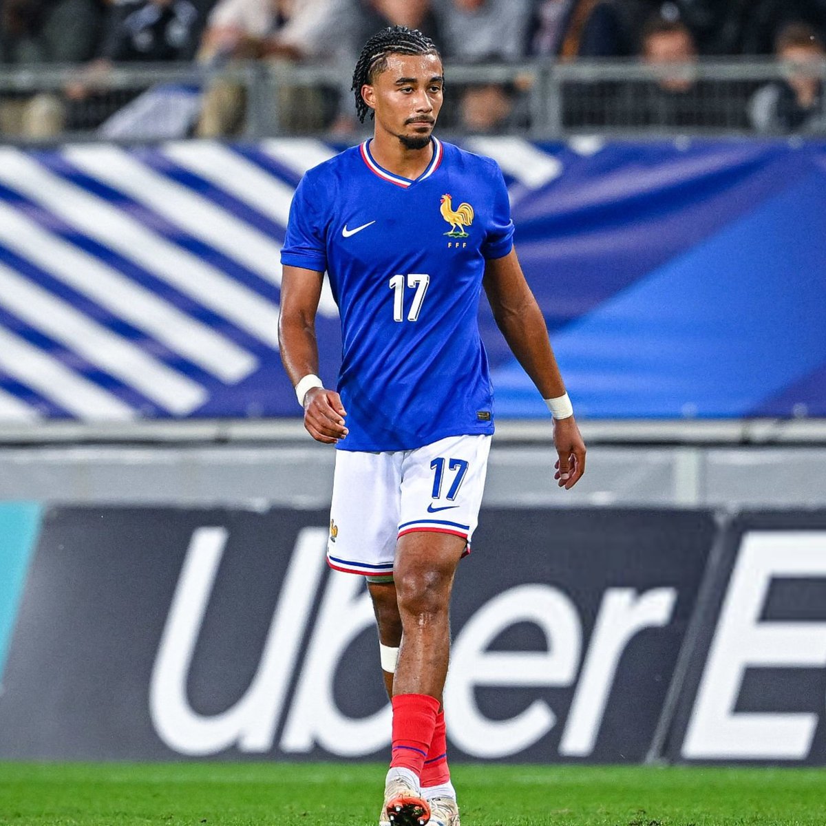 Vibes Foot tweet media