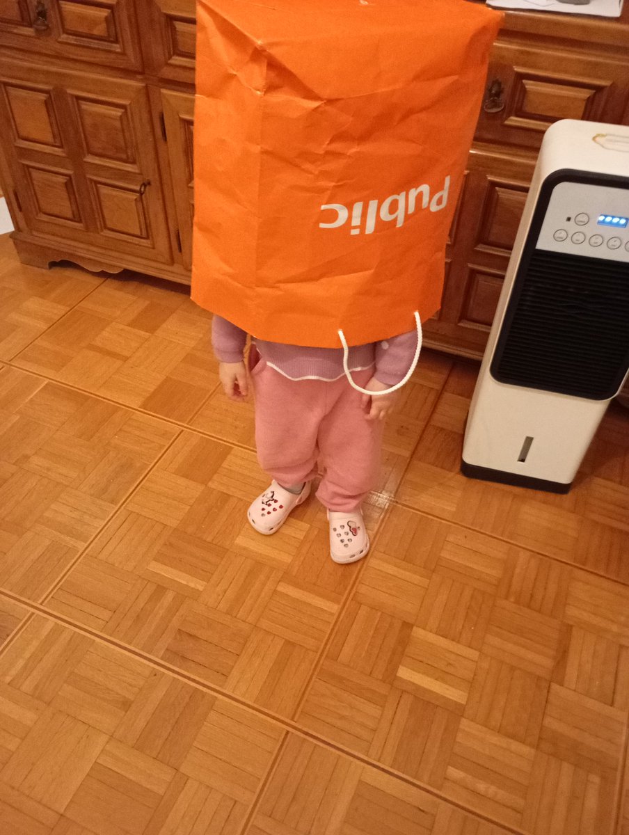 Χακούνα tweet media