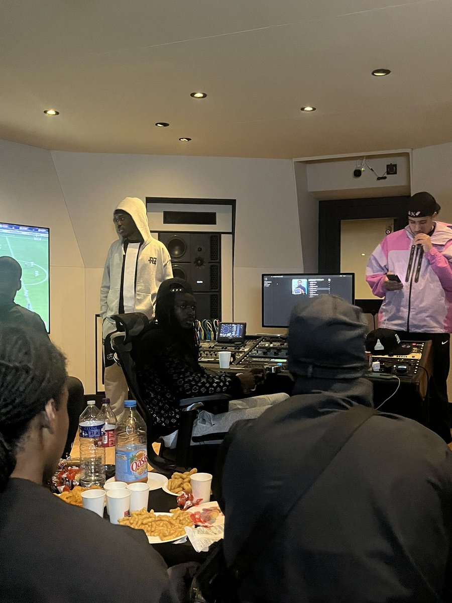 y.Joe is soulja 🪖🇨🇩🇦🇴 tweet media