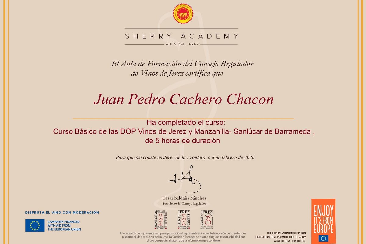JuanPCachero's tweet photo. Cuando eres responsable de trasmitir tus conocimientos a los alumnos de los Cursos de Cata de Cerveza y fan de las cervezas envejecidas en barricas de Pedro Ximénez... las clases se convierten en una experiencia superior de aromas y sabores.

¡¡¡ Cultura Cervecera !!! https://t.co/qXHUZTHopB
