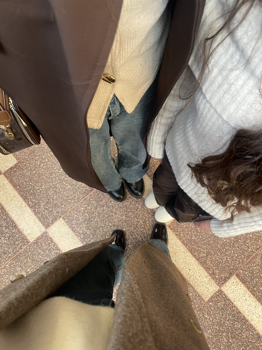 داريــن tweet media