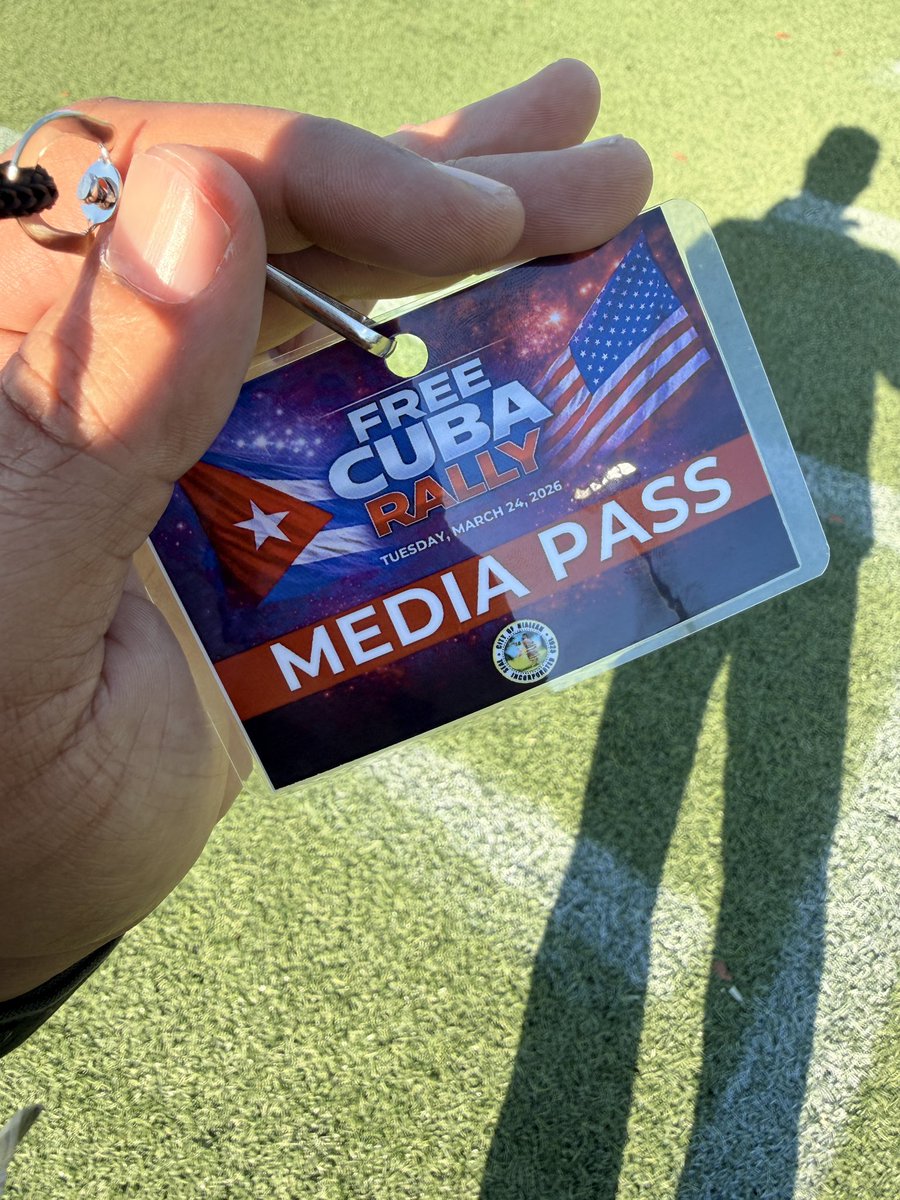 Enrique Tarrio tweet media