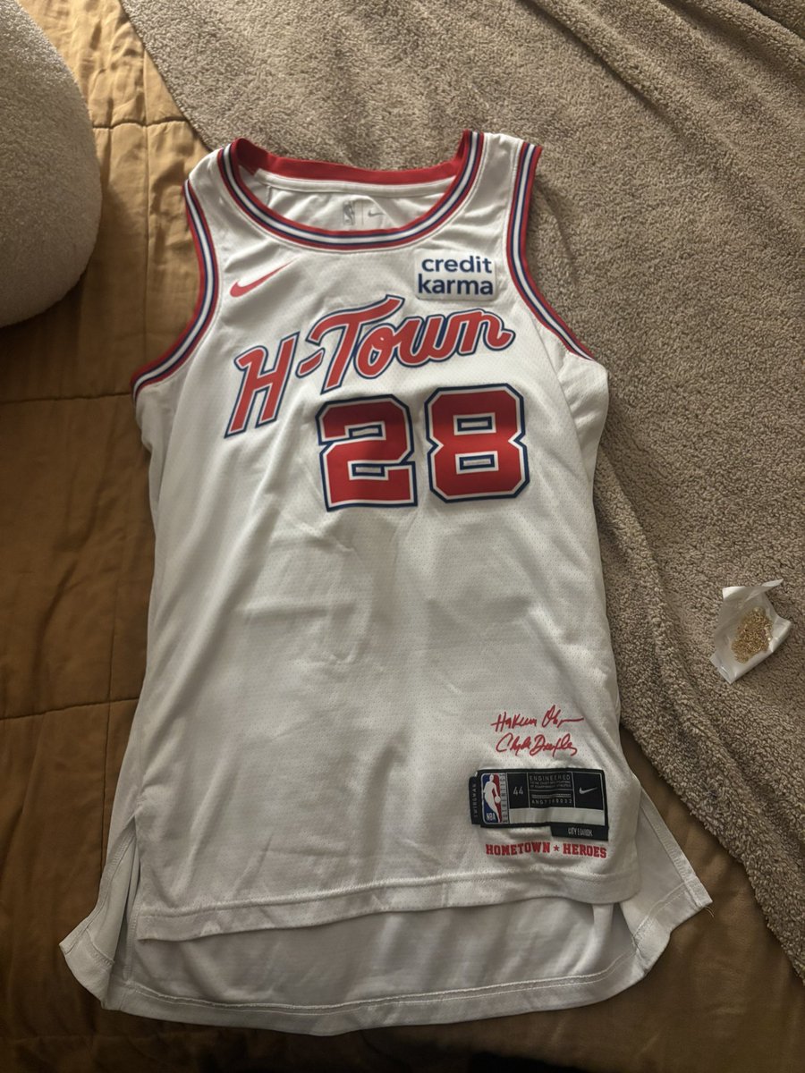 ROCKETS 2027 CHAMPIONS tweet media