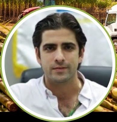 Yo quiero saber....
¿Cuando COÑO la gente le va hacer un  BOICOT a sus supermercados esos diake  "SUPER CARNES"?

Digo si él pretende OBLIGAR a qué se apruebe una ley que JODE al pueblo como es el de ETANOL, entonces NADIE debe sentirse obligado a comprar en su súper ¿O si??🤨