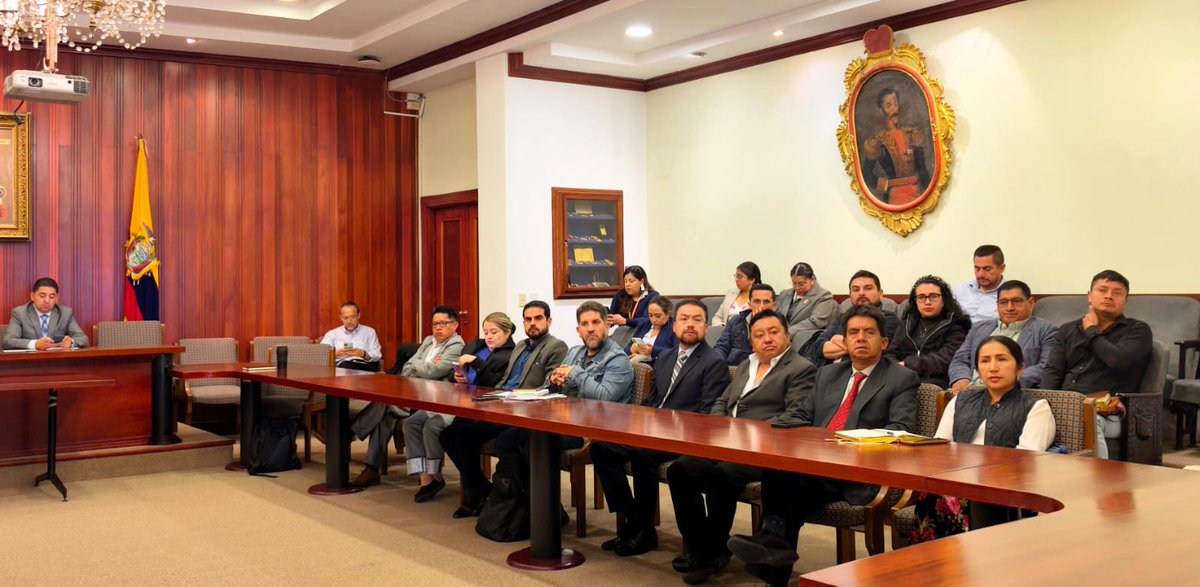 Elecaustro tweet media