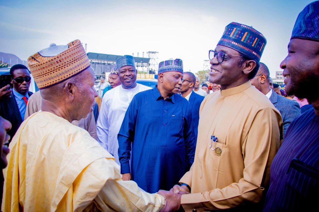 HassanPeppe's tweet photo. The APC national convention Chairman, Hon. Aminu Bello Masari, and Secretary of the committee, Hon. Mai Mala Buni CON COMN today led other members of the committee on an inspection tour of Eagle Square, venue of the convention as preparation heightens. https://t.co/TLxrJSQciD