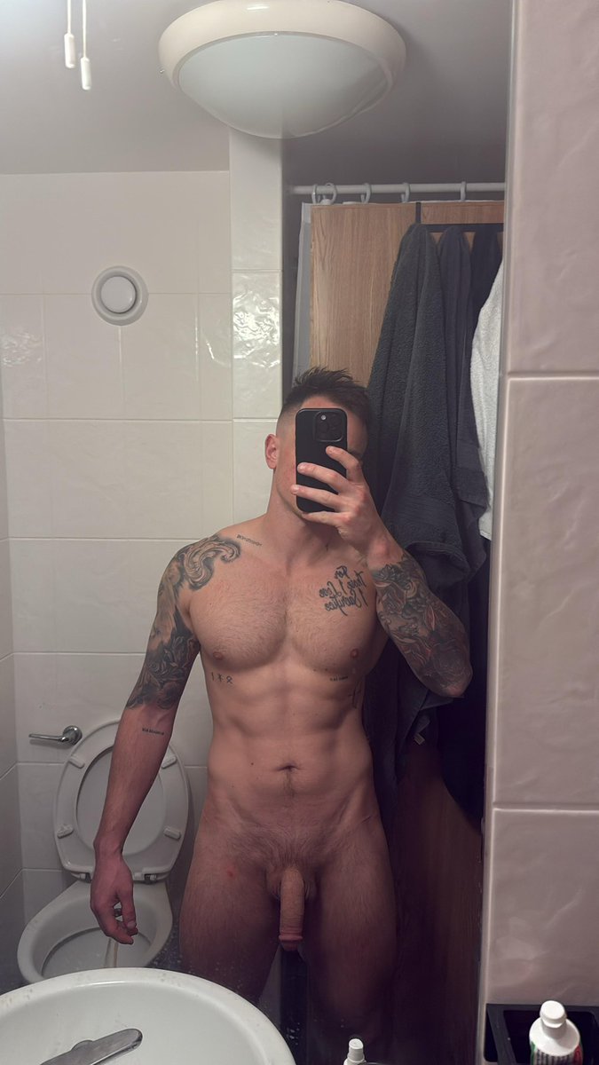 Tyler.gunn tweet media