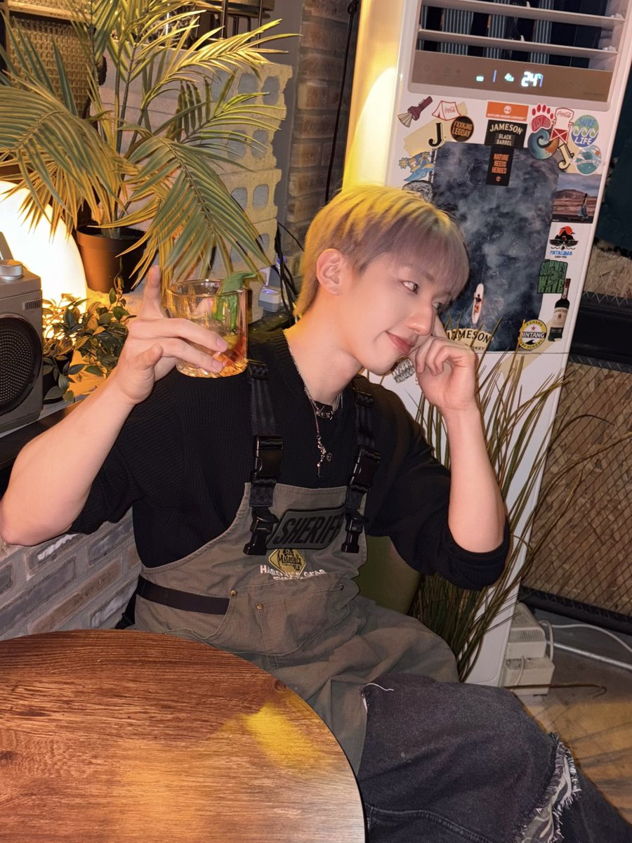 MONT_Fr's tweet photo. 「NEW-TWITTER」• 24.03.26 ☀

→ 📸

« [📷] M.O.N.T DIGITAL SINGLE ‘Keep It Slow’ RELEASE EVENT

🍸? »

—— 
#MONT #몬트 #RODA #로다 #BITSAEON #빛새온 #NARACHAN #나라찬 https://t.co/yoAbQh7WR4