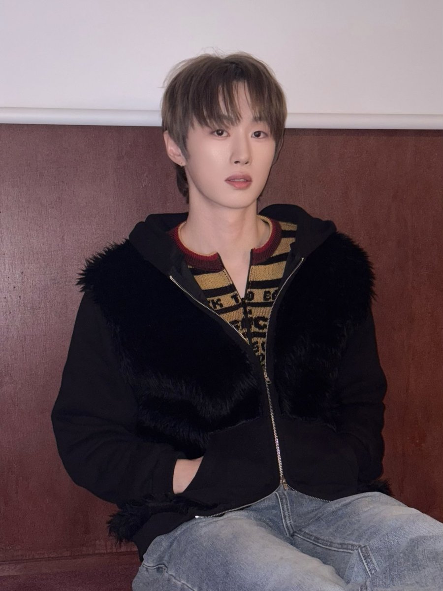 MONT_Fr's tweet photo. 「NEW-TWITTER」• 24.03.26 ☀

→ 📸

« [📷] M.O.N.T DIGITAL SINGLE ‘Keep It Slow’ RELEASE EVENT

Keep It Slow with MINT🌱»

—— 
#MONT #몬트 #RODA #로다 #BITSAEON #빛새온 #NARACHAN #나라찬 https://t.co/MpAHAvZVxg