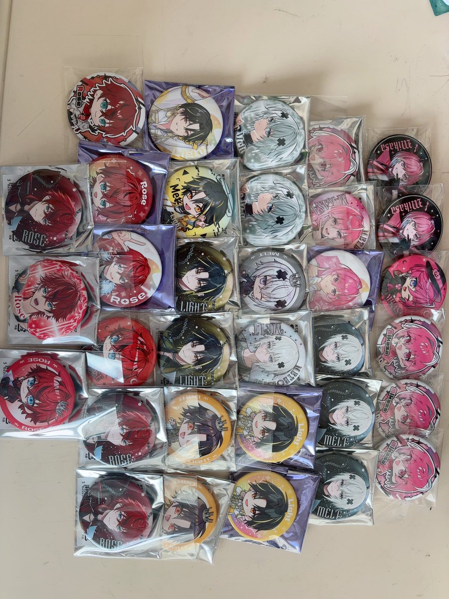 あやな tweet media