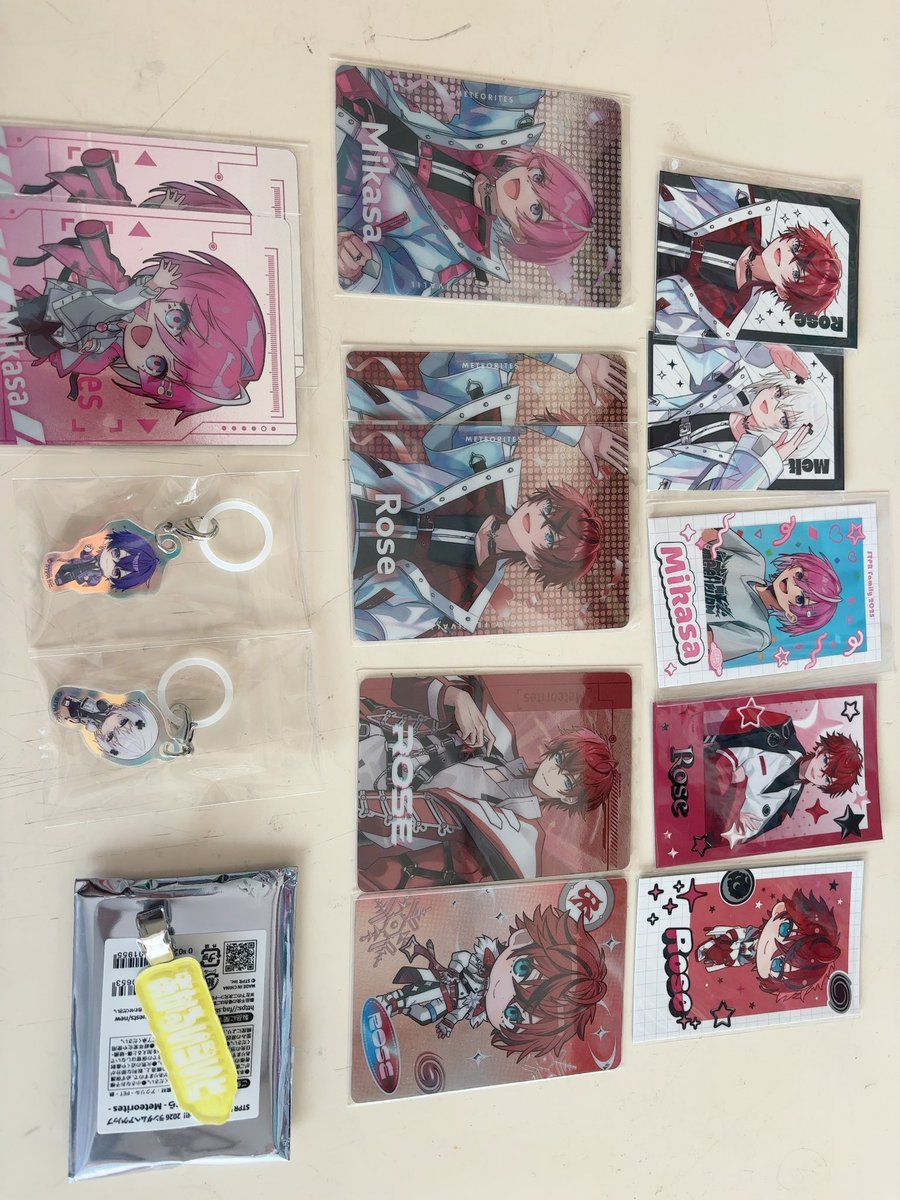 あやな tweet media