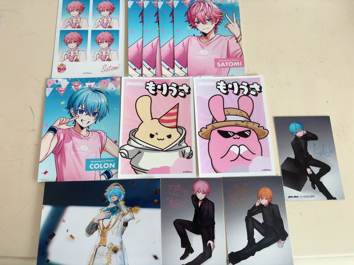 あやな tweet media