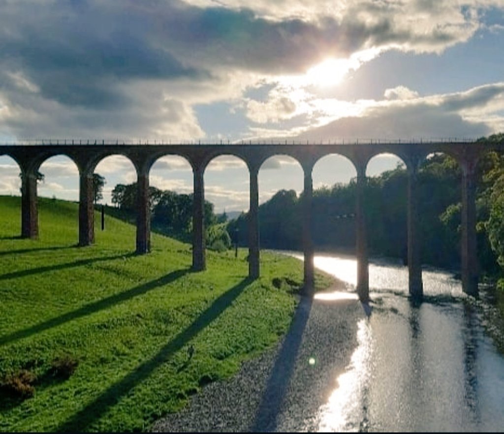 blonde_on_bikes's tweet image. Leaderfoot Viaduct.
19-span Victorian railway viaduct in the #ScottishBorders near #Melrose