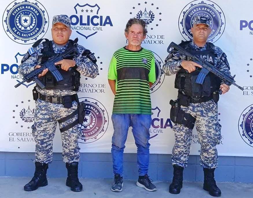 PNC El Salvador tweet media