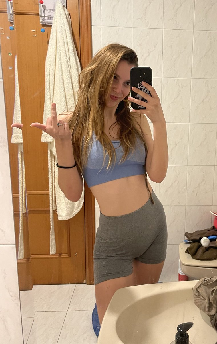 amaterasugodd's tweet photo. Totalmente anulado por mi, no eres capaz de decirme que no a ninguno de mis deseos 😈

#Findom #SumisoFinanciero #CajeroHumano
#PayPig #Pelele #CarteraHumana #Tributo
#Goddess #Sumiso #Loser #Lamebotas https://t.co/DdR23bwoUL