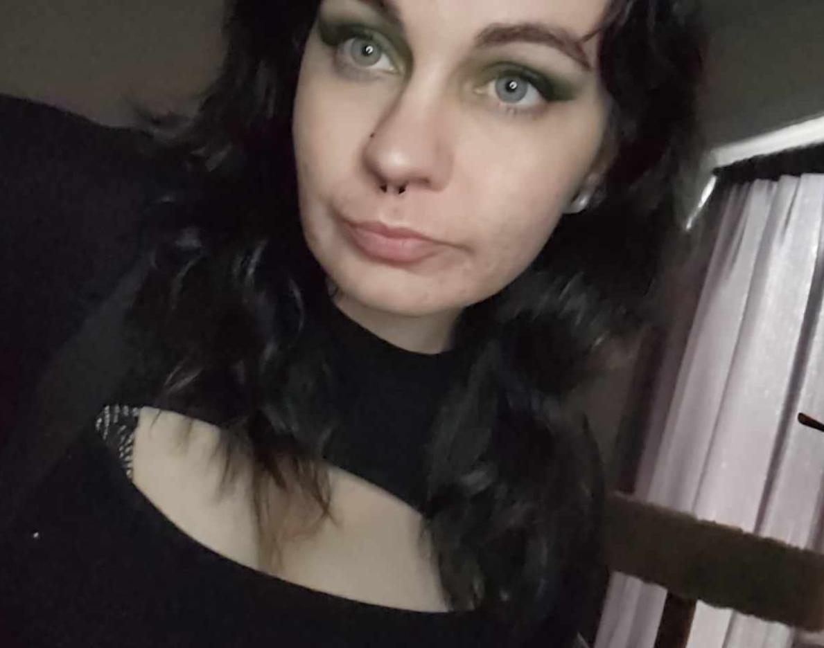 Mitsu 🌿💚🔪 | Cozy & Creepy Streamer tweet media