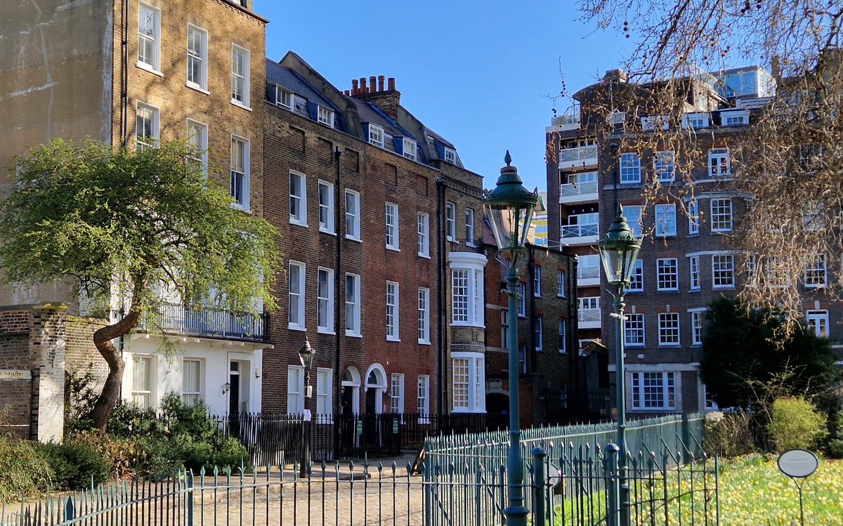 Charles Thays tweet media