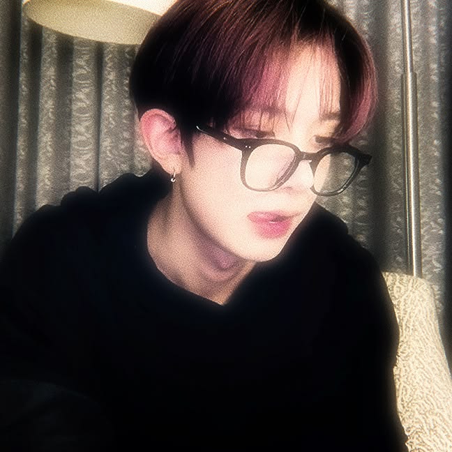 — eunji † tweet media