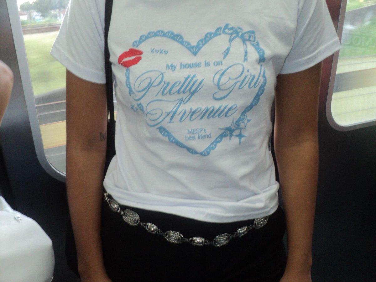 vtd.fml no @ tweet media