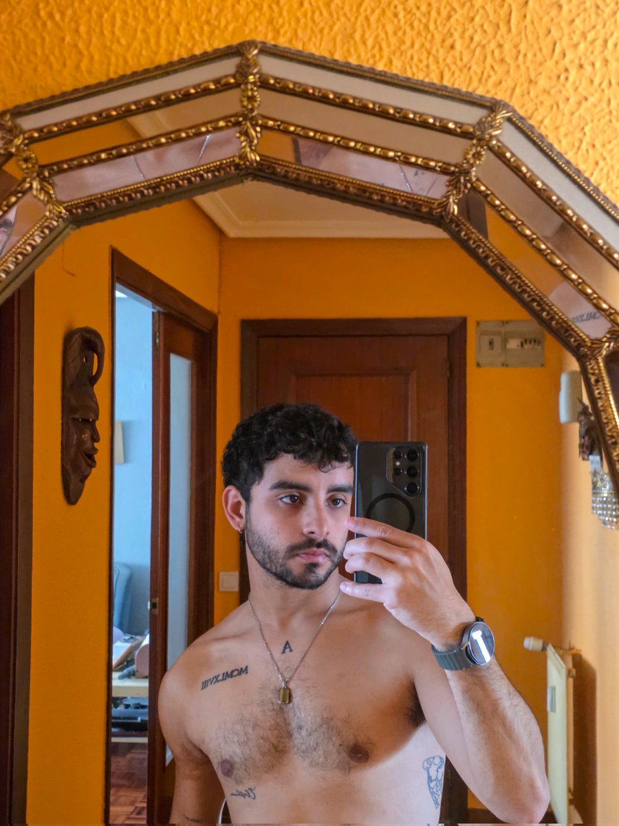 Dαvy Ω tweet media