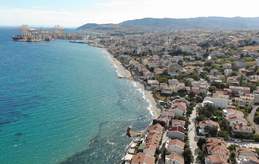 Free Constantinople tweet media