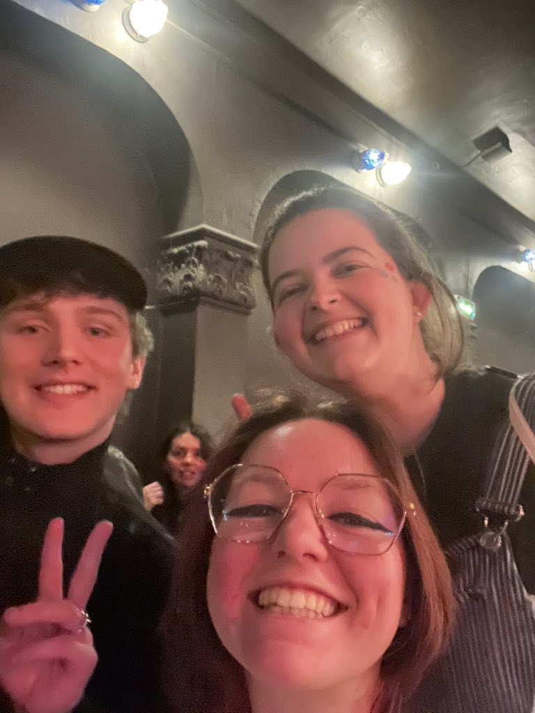 meg moug tweet media