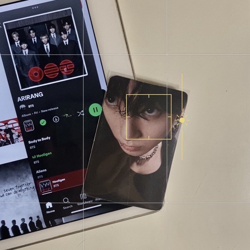 L❄️VE tweet media