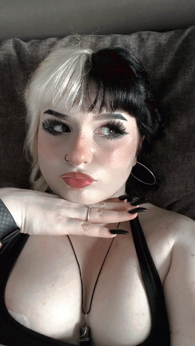 ChiChi 🐇🌹|| Vtuber || DOKOMI 2026 tweet media