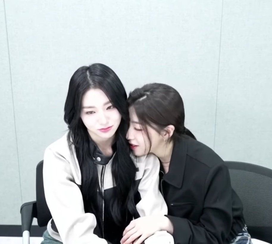 zuza ! ⋆˚꩜｡ tweet media