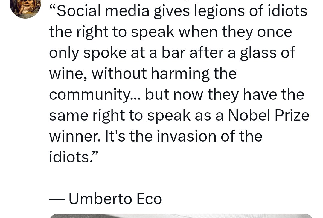 Blending tweet media