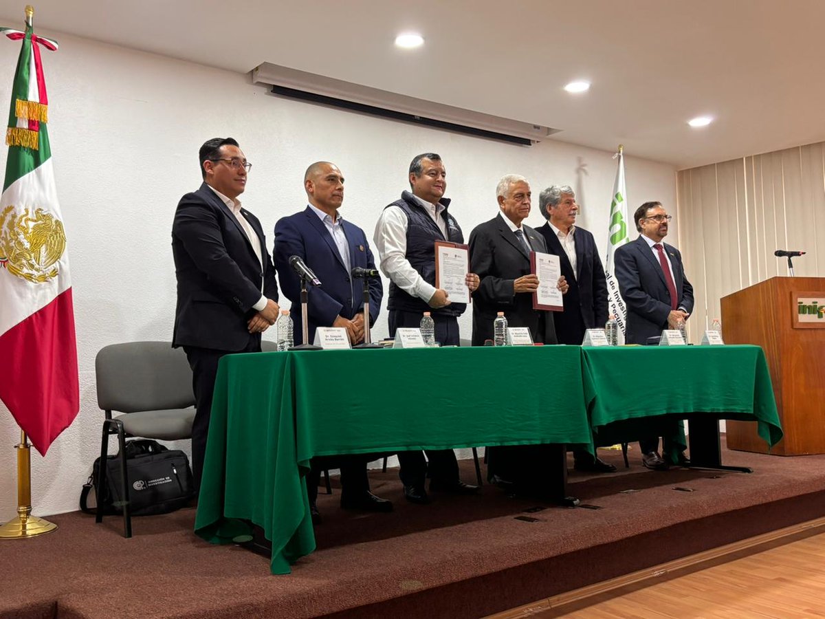 Colpos_Ver's tweet photo. 🤝 El Instituto Nacional de Investigaciones Forestales, Agrícolas y Pecuarias y el Colegio de Postgraduados firmaron un Convenio General de Colaboración.
Una alianza clave para fortalecer la investigación y el desarrollo del campo mexicano.
#Colpos #INIFAP #CampoMexicano 🌱 https://t.co/WTDGjLWuy3