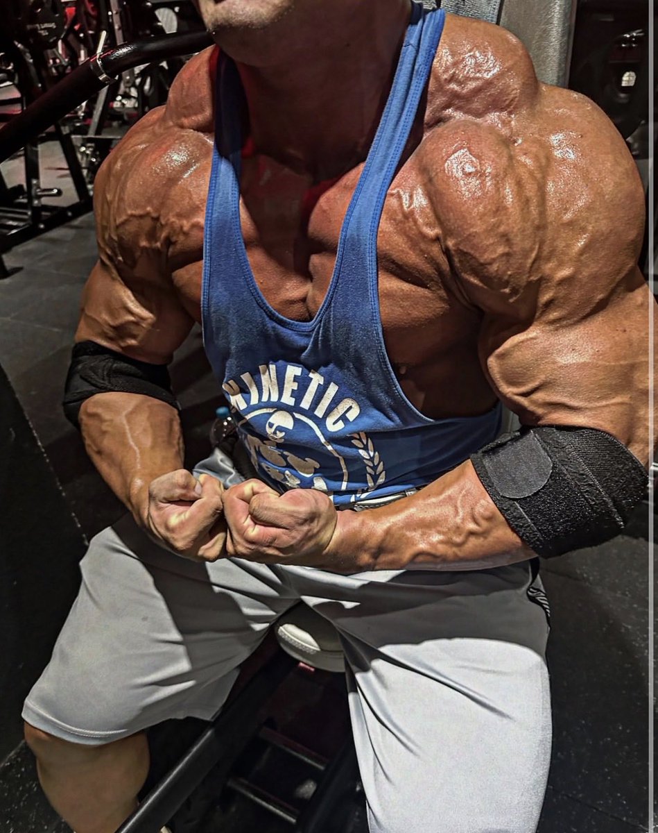 Scottbbfan tweet media