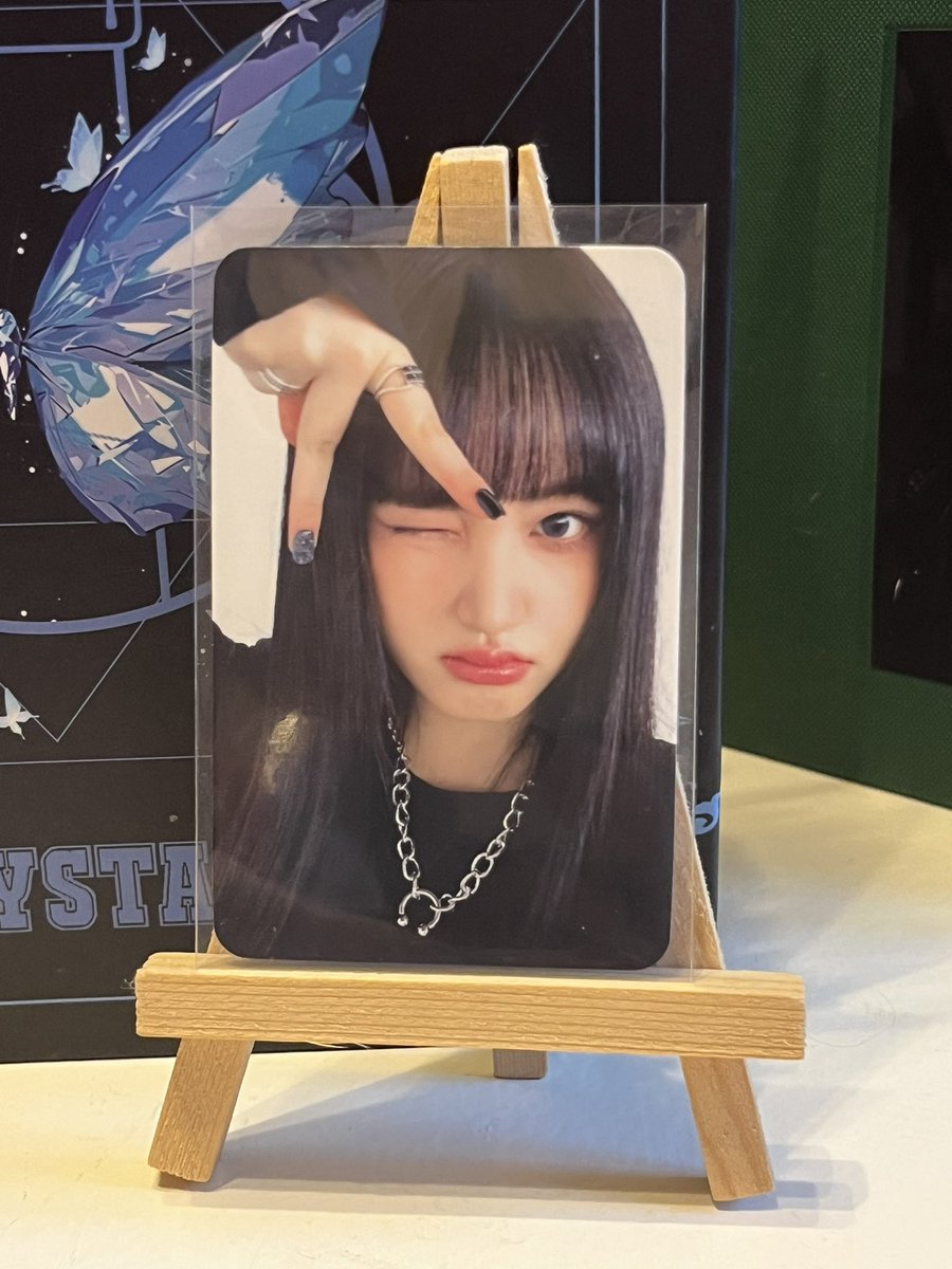 noemi ☾ tweet media