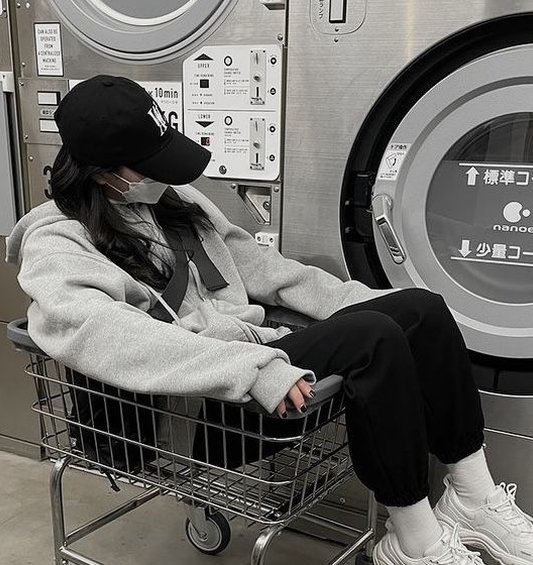 FebrianNelsaTS's tweet photo. 涼しい人、でも大人で作る 🤛 https://t.co/SbOX0E8J6d