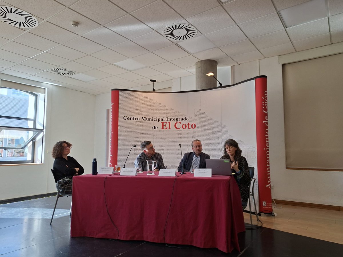 CAHU Área Sanitaria V tweet media