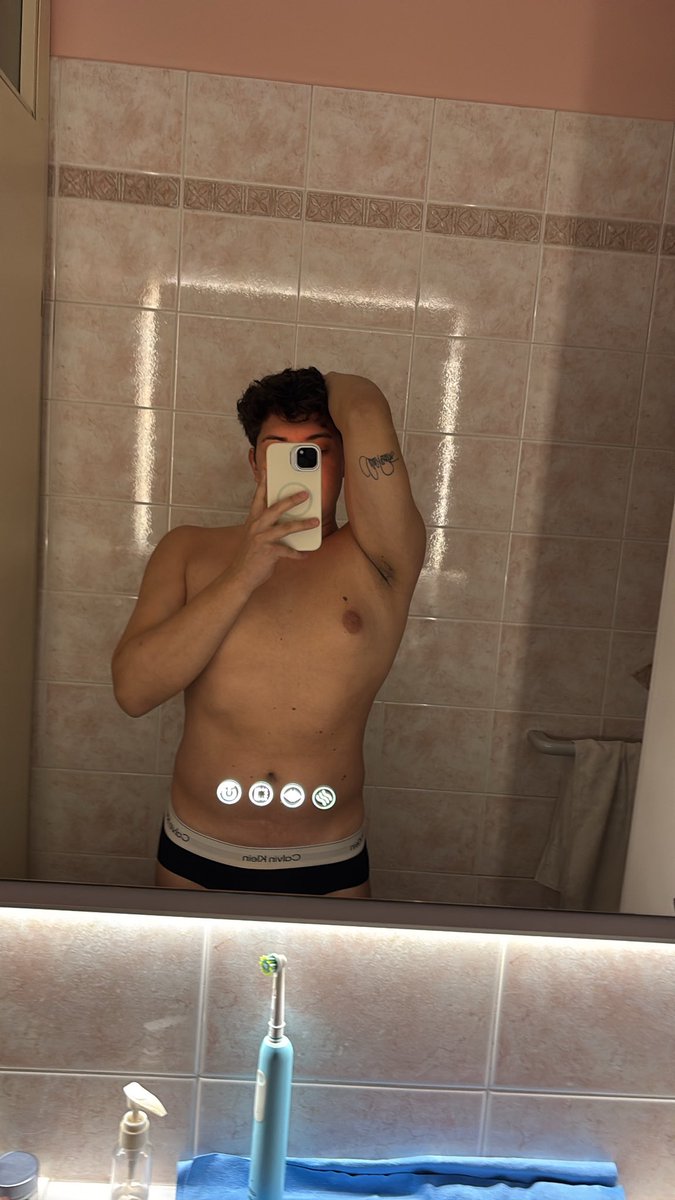 TGFV (yo canto 2 world tour era) tweet media