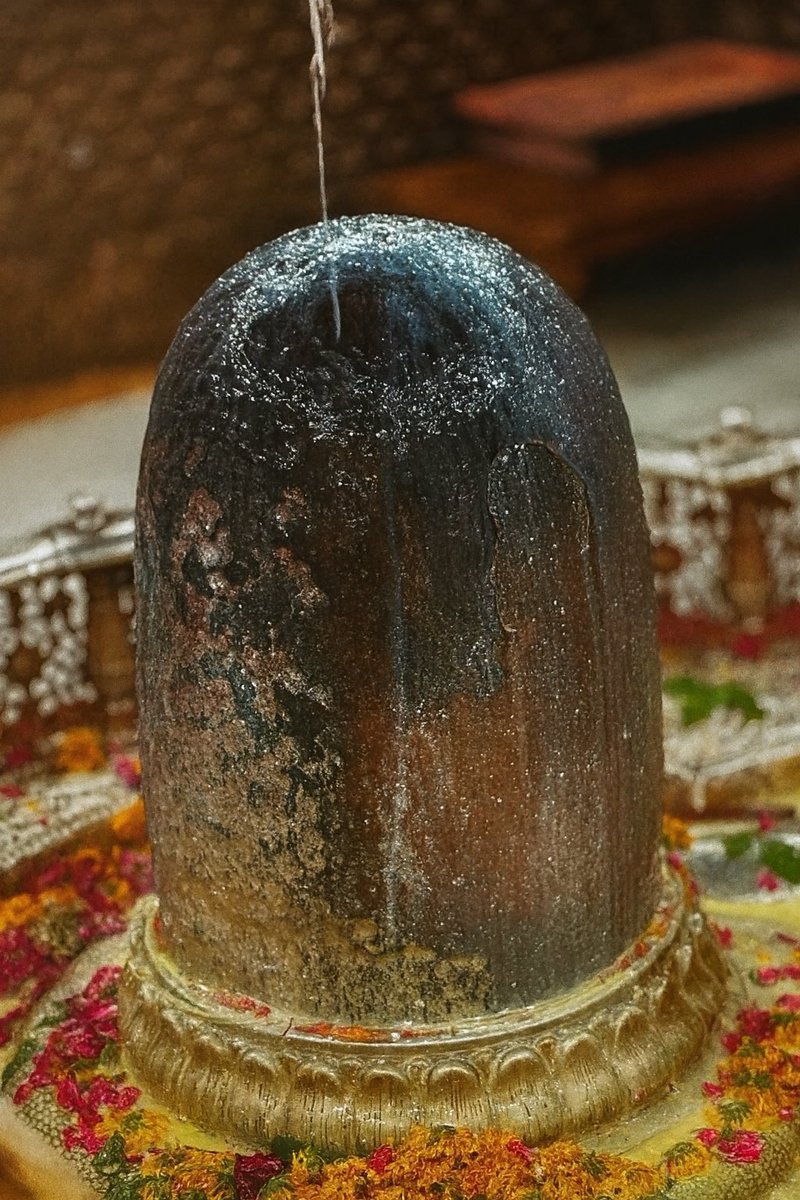 All of world nothing is possible without his power
Om Namah Shivay