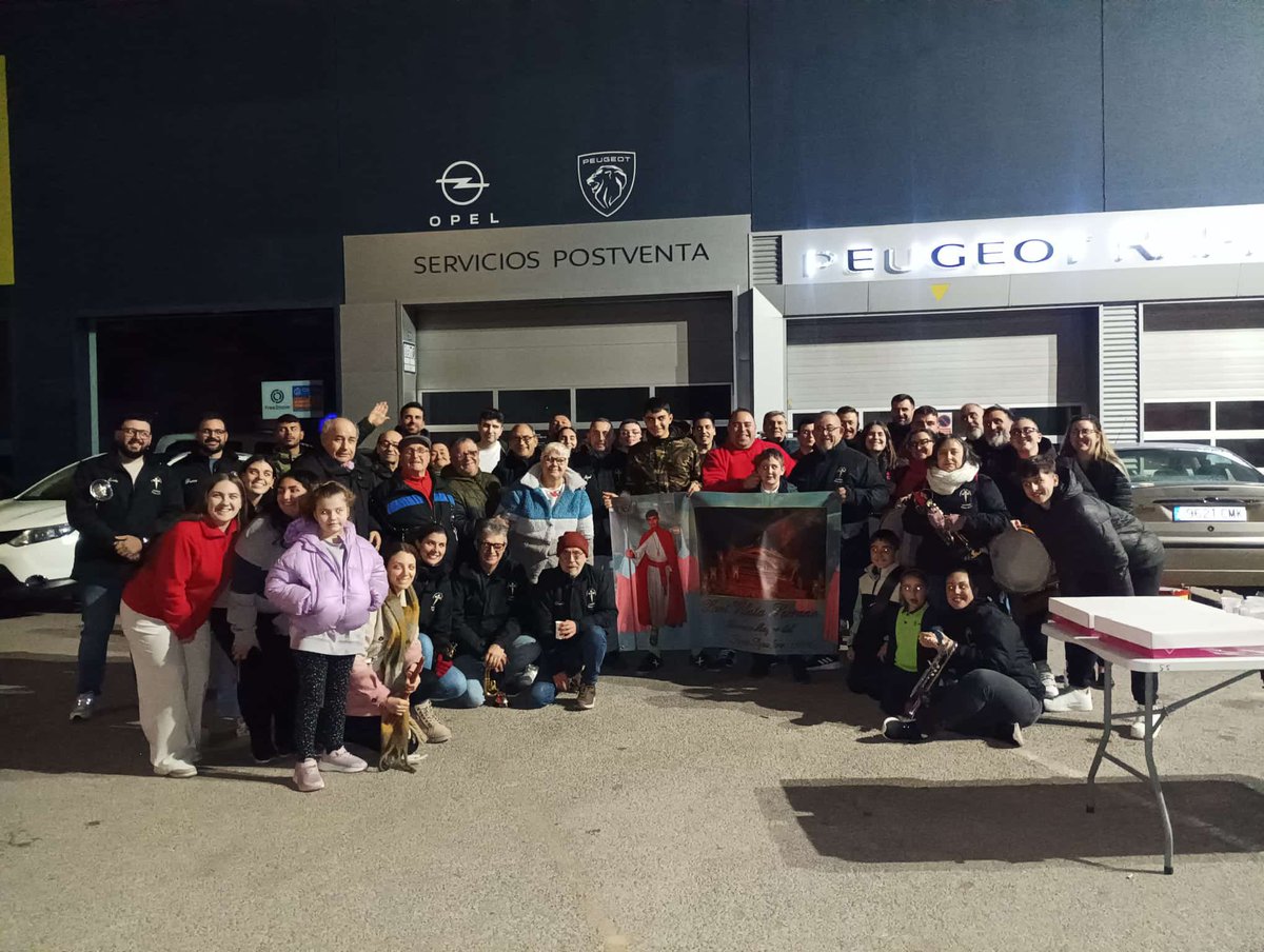 SepulcroTorrent's tweet photo. Esta noche hemos disfrutado de una xocolatà para agradecer a nuestra banda tantos meses de esfuerzo y ensayos.
¡Gracias a todos!  A disfrutar de la Semana Santa . https://t.co/SSXo8JRC46