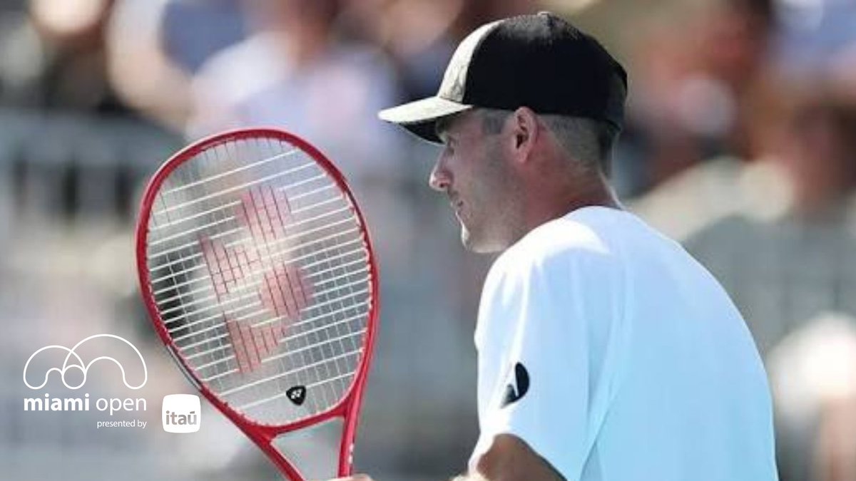 Matchpoint_CL's tweet photo. ¡Victoria de Tommy Paul! 🎾

El estadounidense se impone con autoridad 6-1 y 6-3 ante Tomás Martín Etcheverry 🇦🇷 

Ahora en cuartos de final enfrentará a Arthur Fils 🇫🇷 

#MiamiOpen https://t.co/EGxaAnGSup