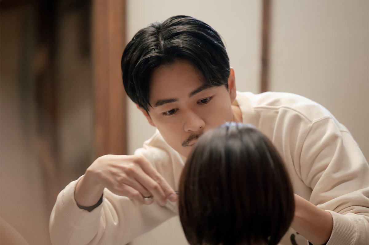 modelpress's tweet photo. 【今夜放送📺】
「冬のなんかさ、春のなんかね」第10話❄️

文菜(杉咲花)、恋人・ゆきお(成田凌)の
誕生日に浮気を打ち明ける

📸場面写真多数
https://t.co/u82Rugad9l

#冬のさ春のね @fuyunonankasa https://t.co/bjCBAaJKd8
