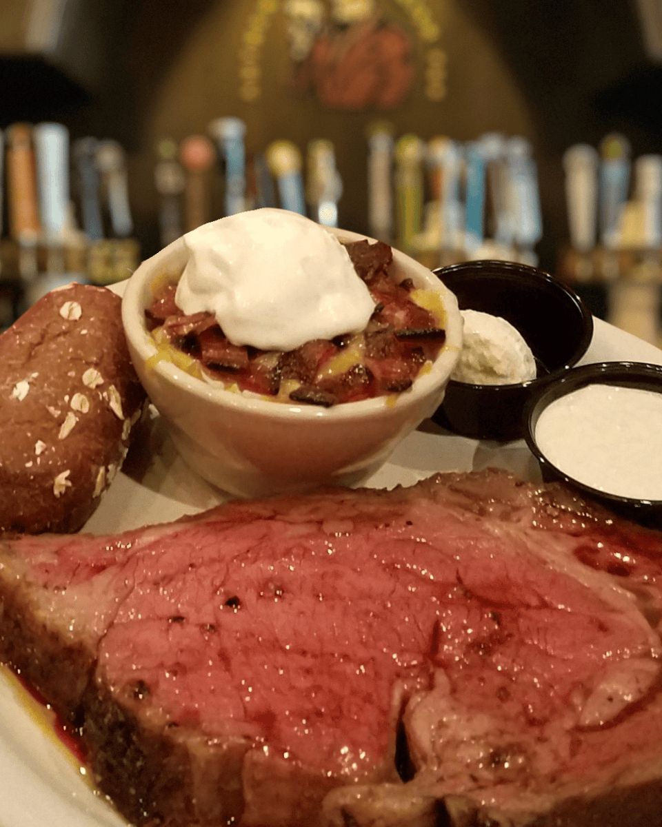 PRIME RIB TUESDAY 🥩🔥 14 oz. of perfectly seasoned, slow-cooked goodness. Au jus. Creamy horseradish dijon. Roll + honey butter. Pick your side and settle in.

Starts at 5pm… until it's gone.