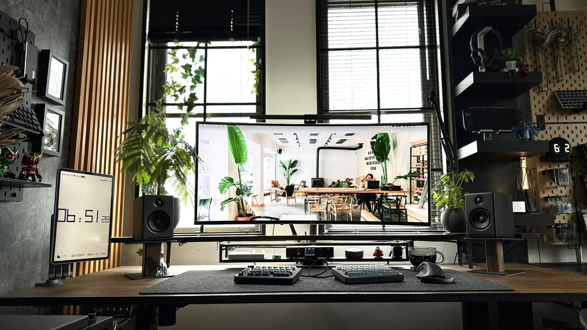 duke_gadget's tweet image. おはようございます。

あいにくの曇り空ですが
週の真ん中がんばりましょう😁

本日もよろしくお願いします。

#desksetup
#gadget