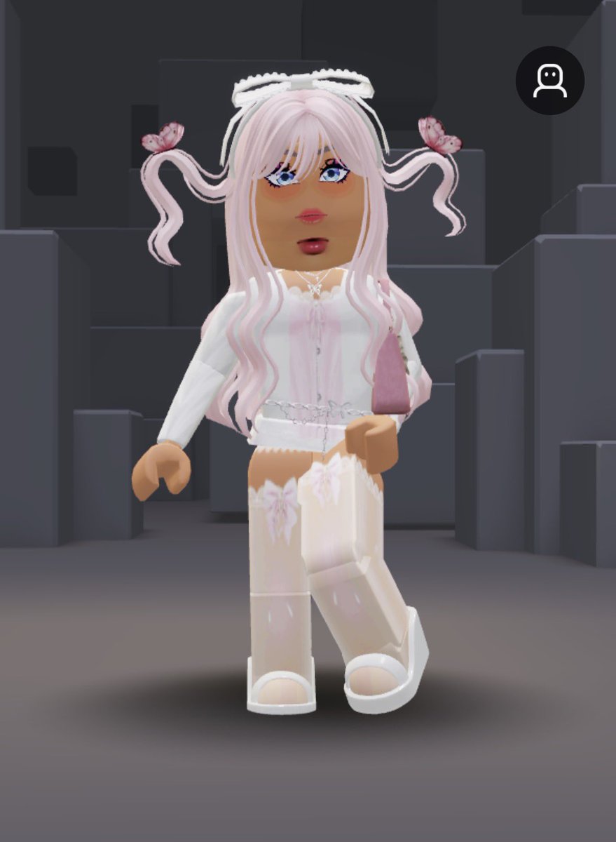 NabiiePlays ‧₊˚ 🦋 #ROADTO30K tweet media