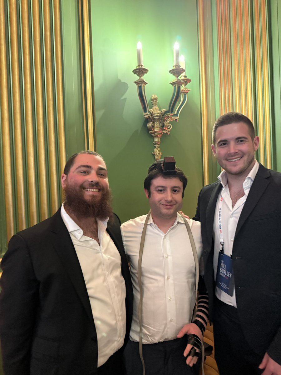 Yossi Farro tweet media