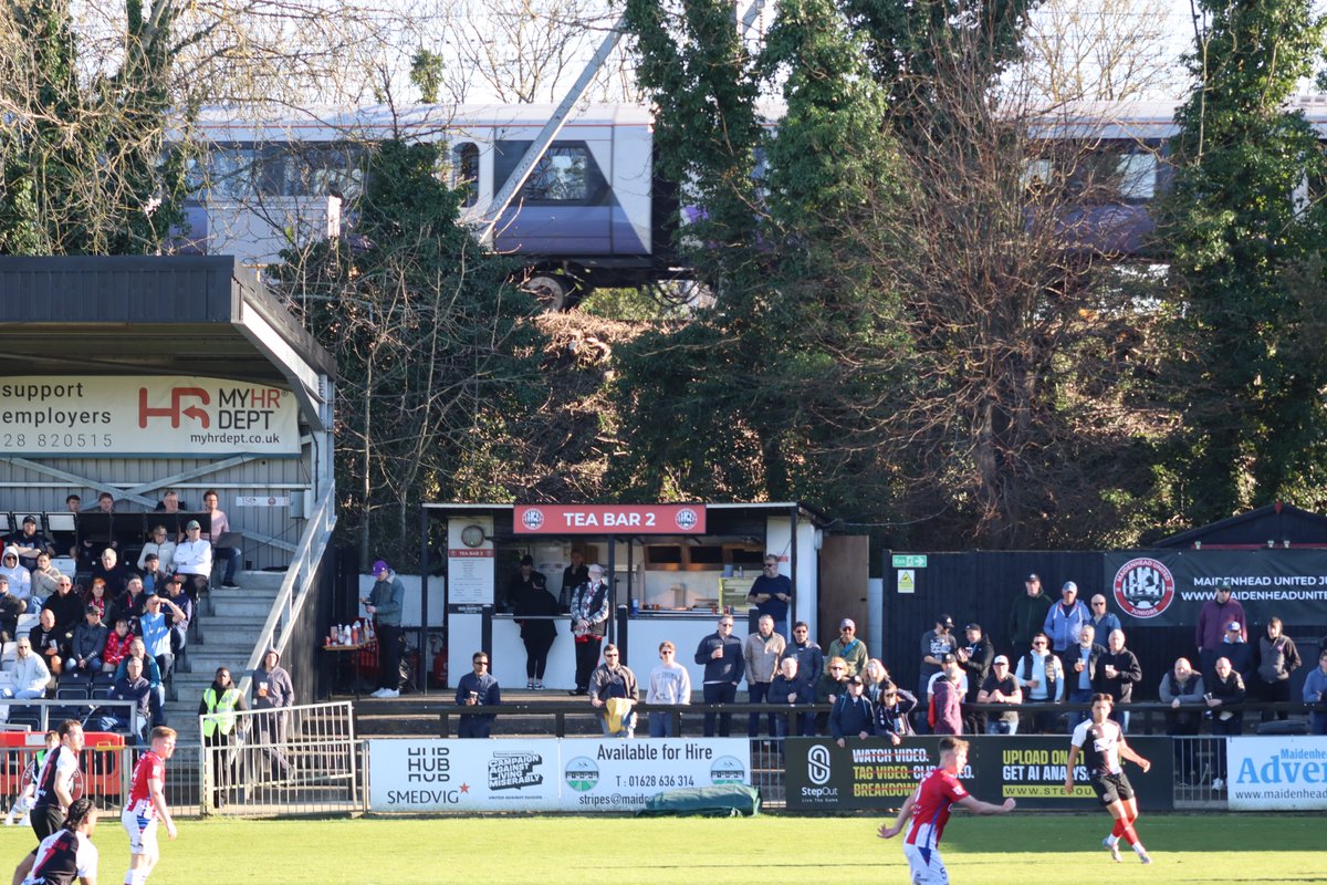 Two of my favourite things are trains 🚉 and football grounds 🏟️

Both things together side by side = 🫶
