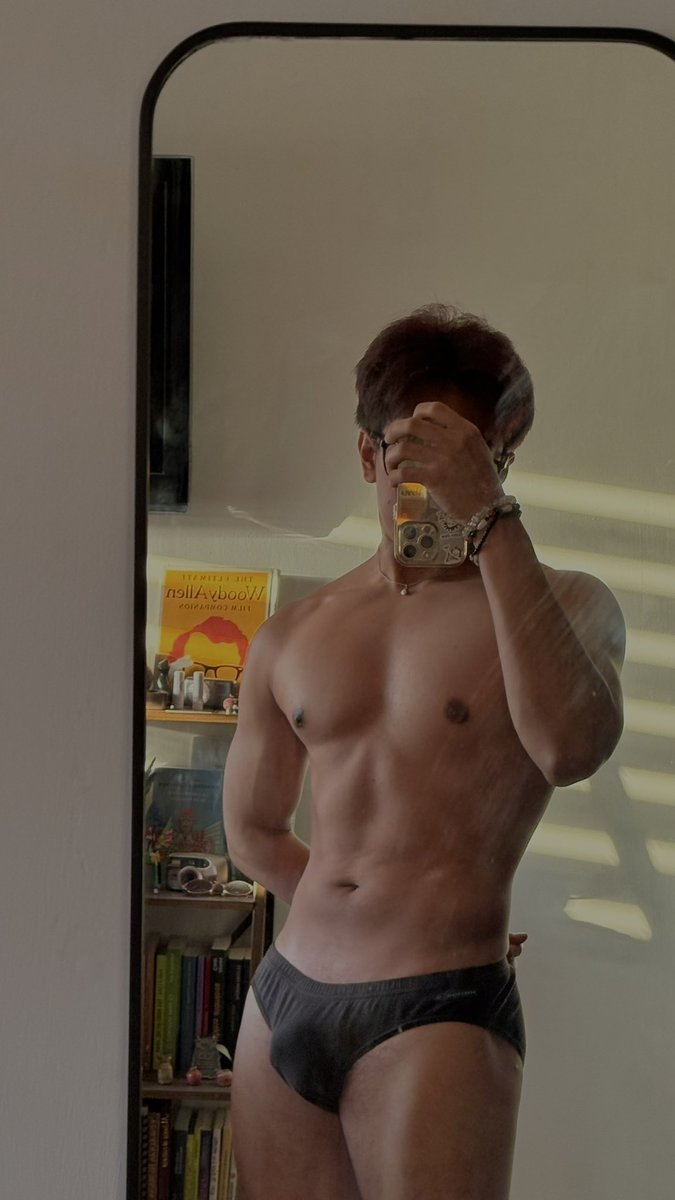 ꧁⋆Star 80 ★ tweet media