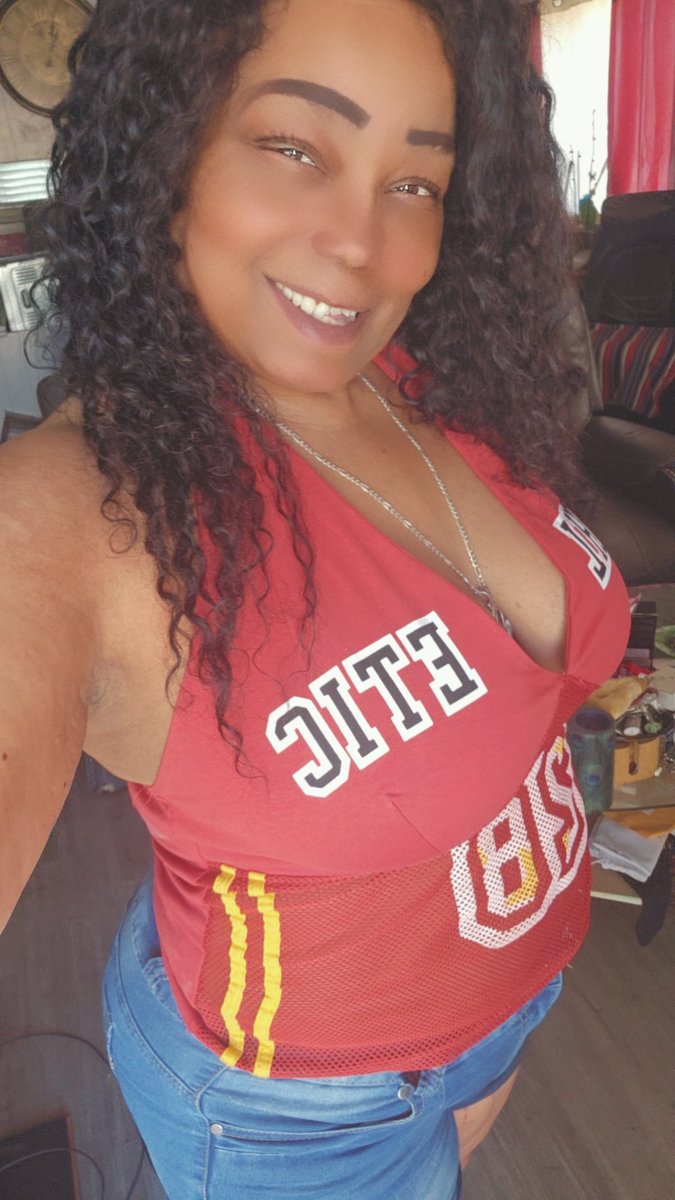 Nina Perez tweet media