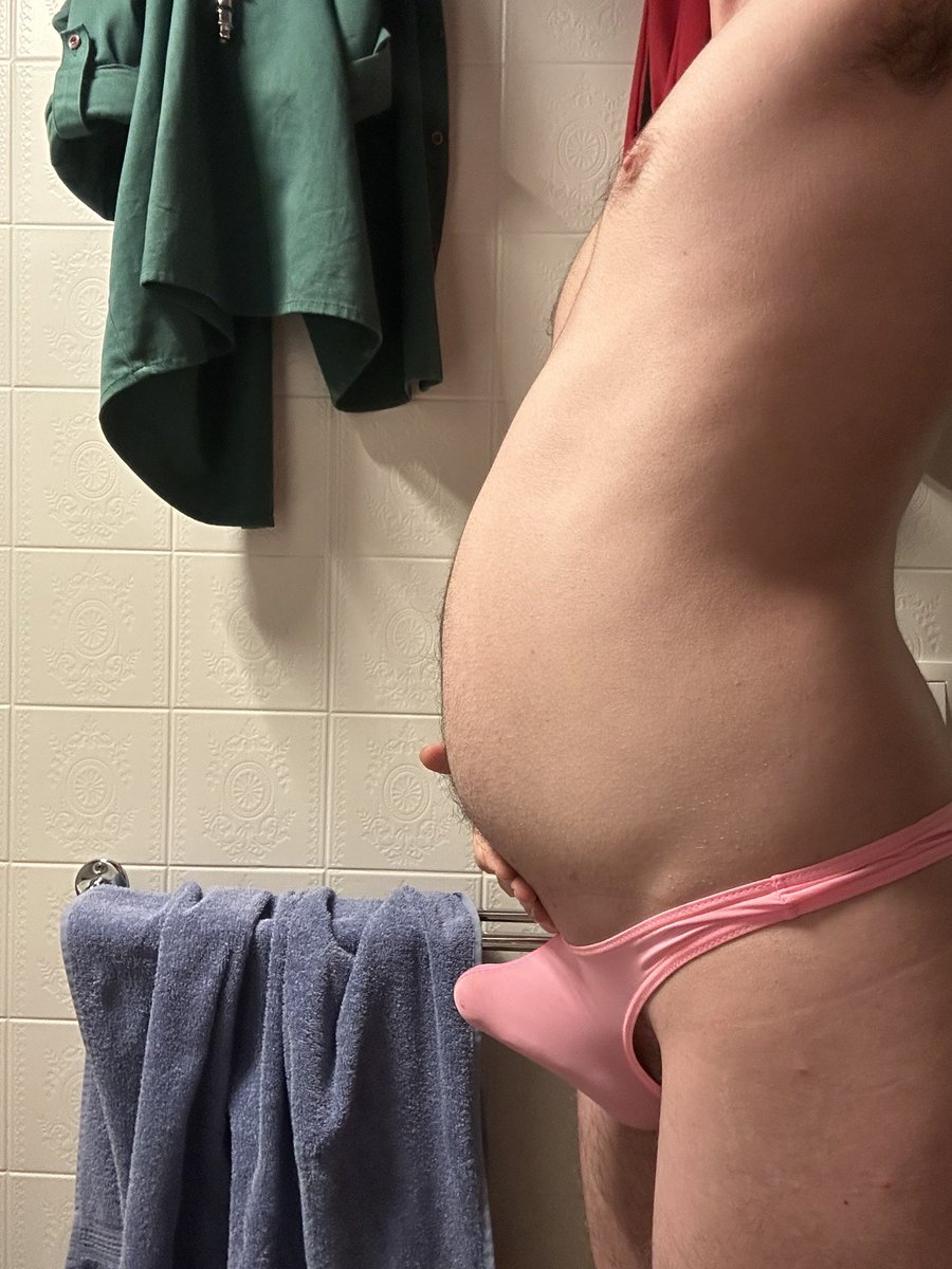 Belly Ballons tweet media