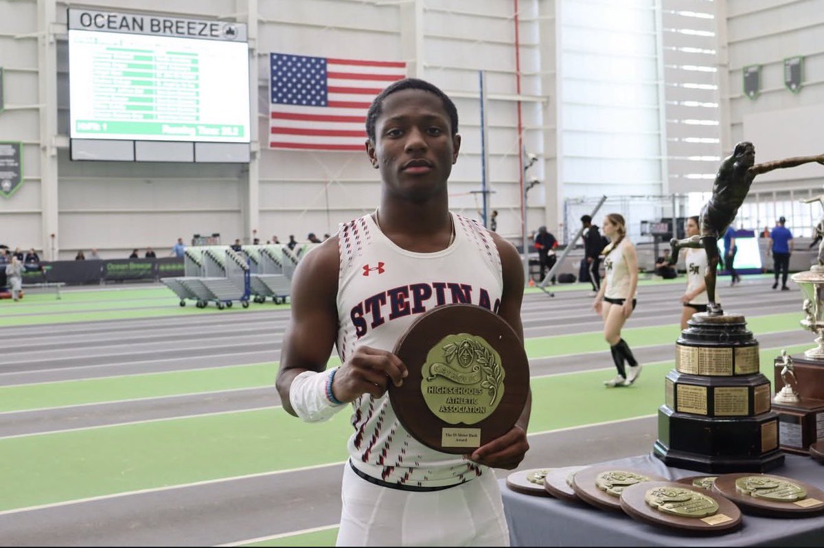 Ian Thomas tweet media